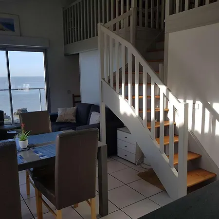 Appartement à Royan, Vue Mer, Proche Du Chay - Fr-1-494-75 *